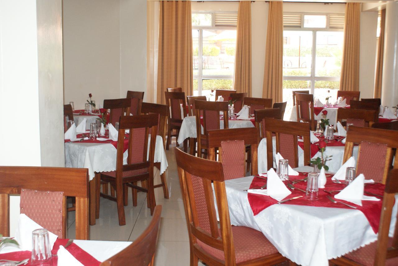 Meru Slopes Hotel Exterior foto